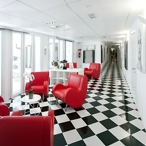 & Urban Padel Aparthotel Milaan